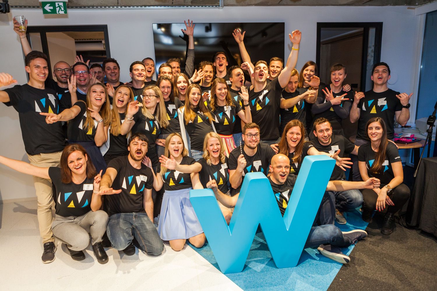 Optiweb skupinska slika